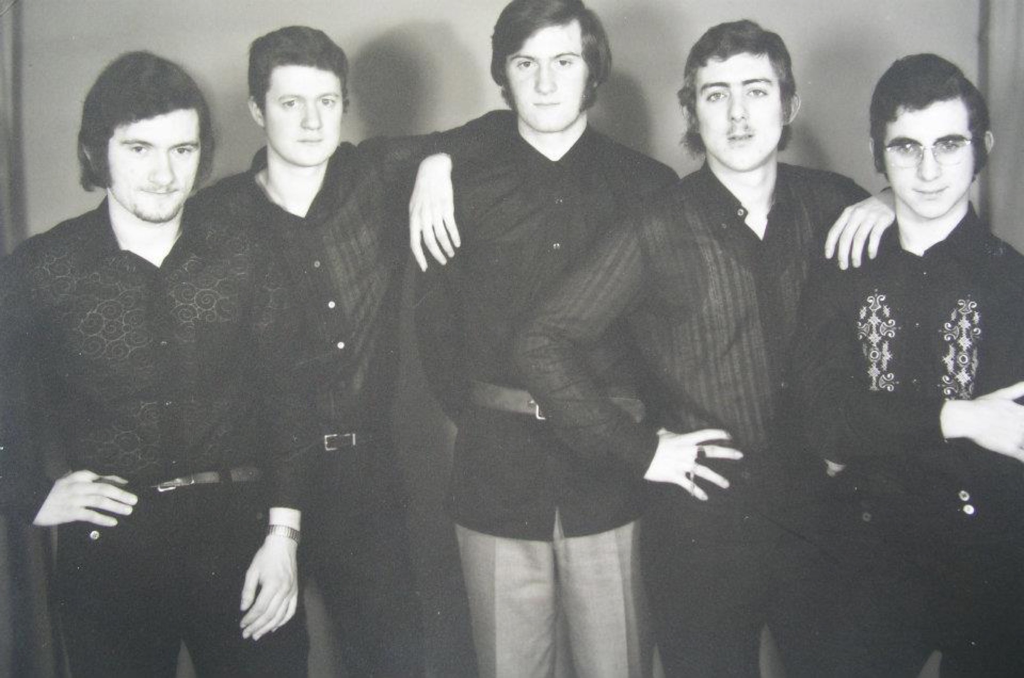 2020-1-10-BI-privat-Ramonas-Ramonas schwarzes Hemd