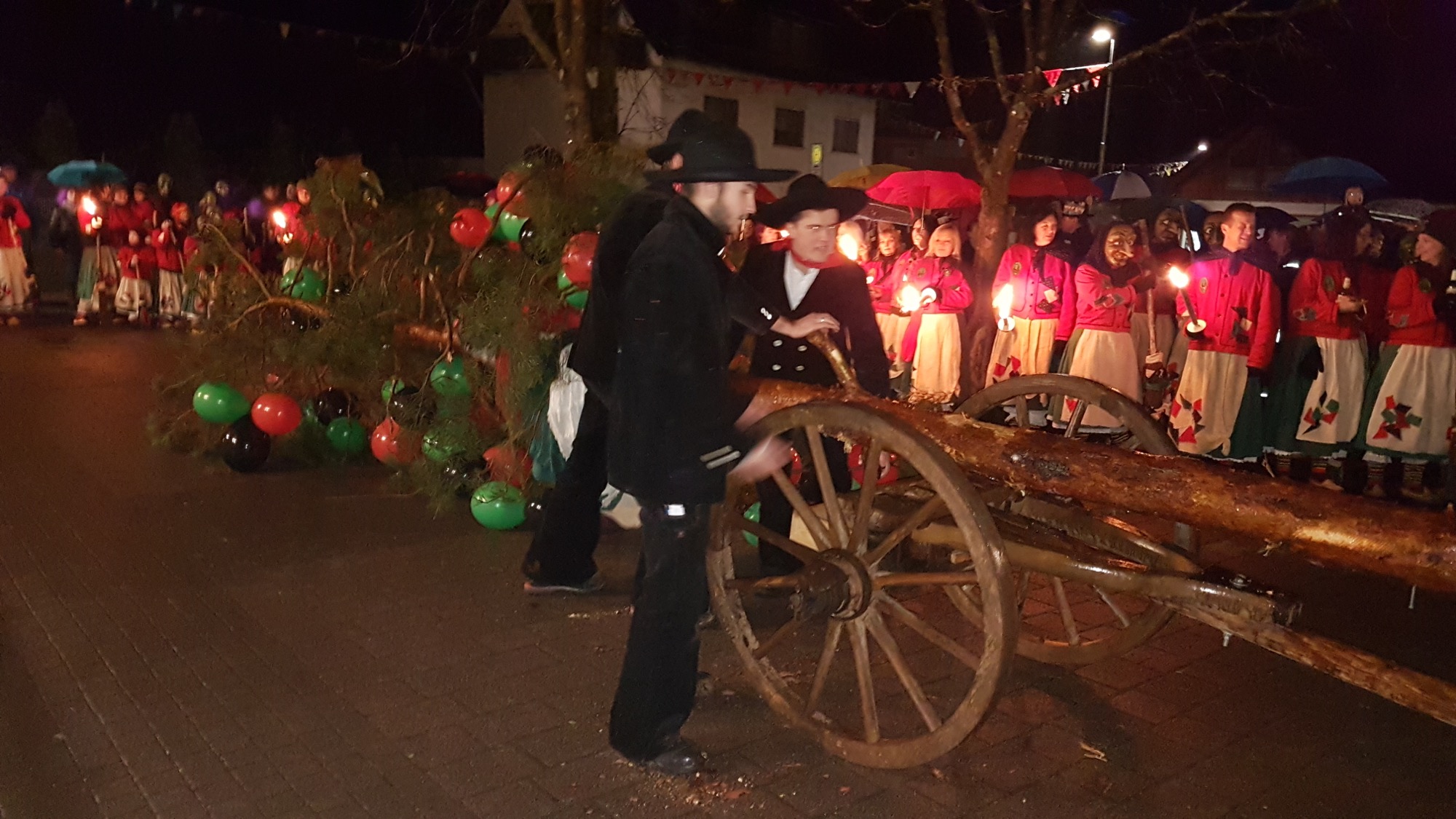 2020-1-20-ZE-UH-hpw-Eckwaldhexen-Baumstellen-20200117_193257