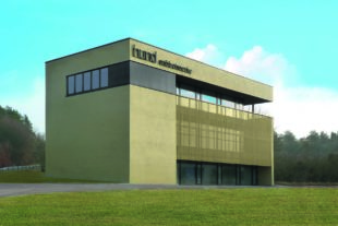 2020-1-24-BI-Hund Möbel baut Ausstellung neu-2020_01_22_Außenaufnahme_FIN_low