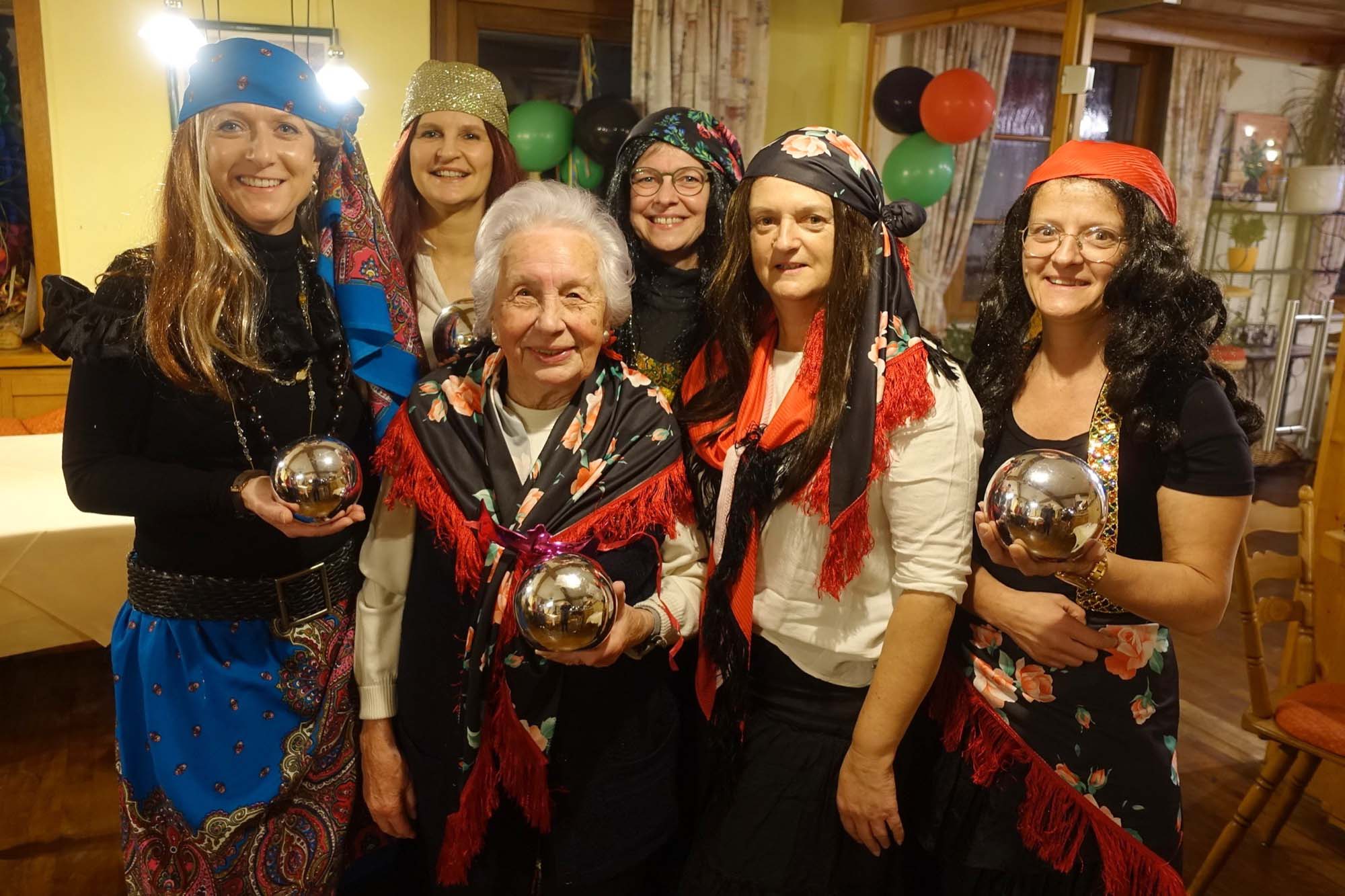 2020-2-19-ZE-UH-hpw-Eckwaldhexen-Fasend-Schnurrantinen-Schnurrantinnen Jung und Alt2020 (17)