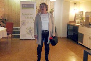 2020-2-5-ZE-UE-Landfrauen Entersbach-2020-Vortragsabend Selbstfürsorge-01 Hügle (9)