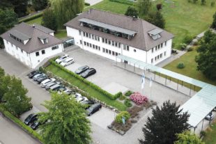 2020-3-13-HA-Haslach-Unternehmen-Streit Datentechnik-2019-10-29 Drohnenaufnahme_Gebäude_CMYK