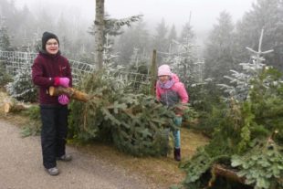 2020-3-25-ZE-OH-Ulrike Riehle-R 6b bei Daniels-Hof in OH-Bericht Leni Kech_3-Milla und Pia