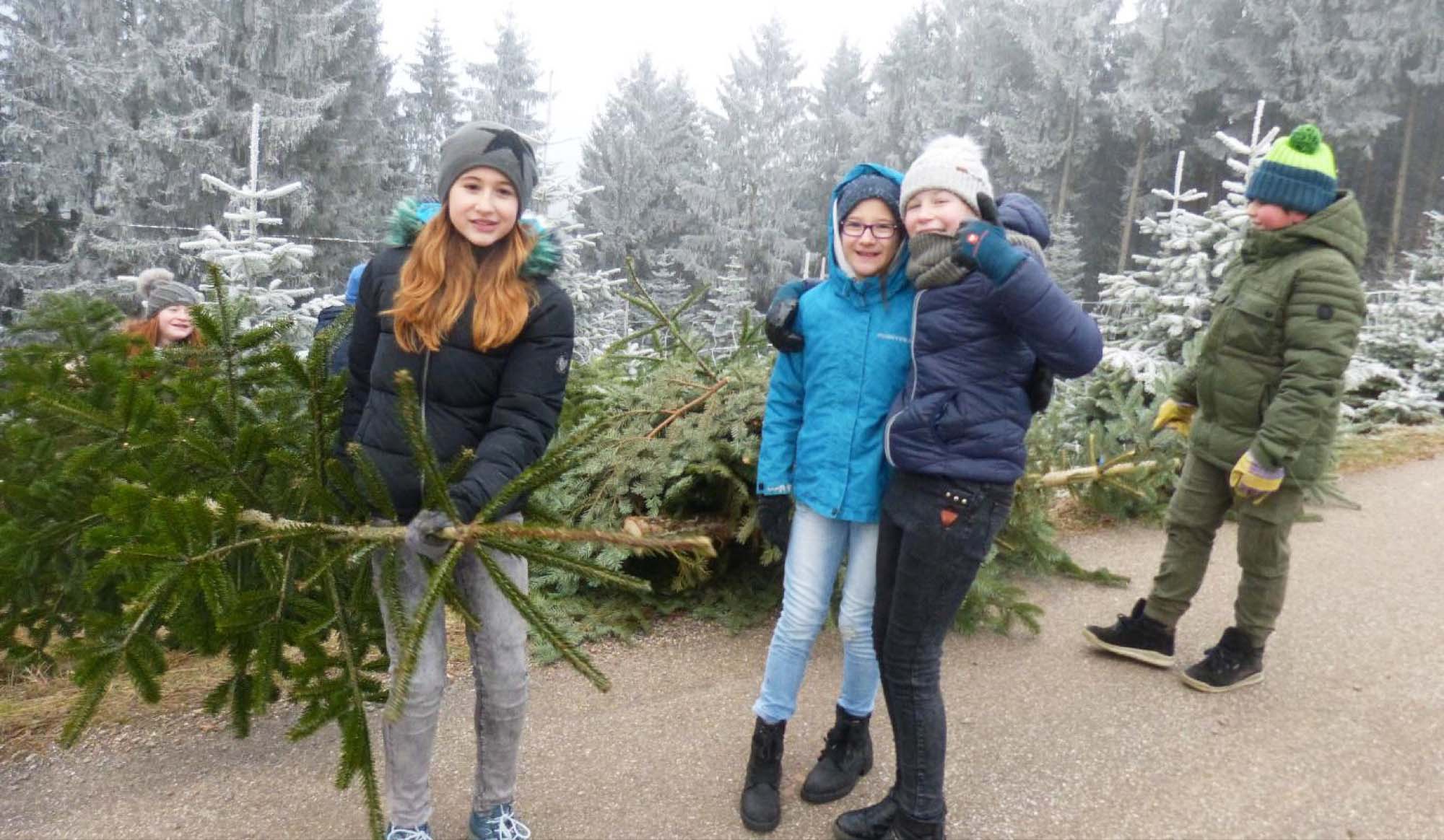 2020-3-25-ZE-OH-Ulrike Riehle-R 6b bei Daniels-Hof in OH-Bericht Leni Kech_4-Leni-Lena-Lisa-Alicia-Julian