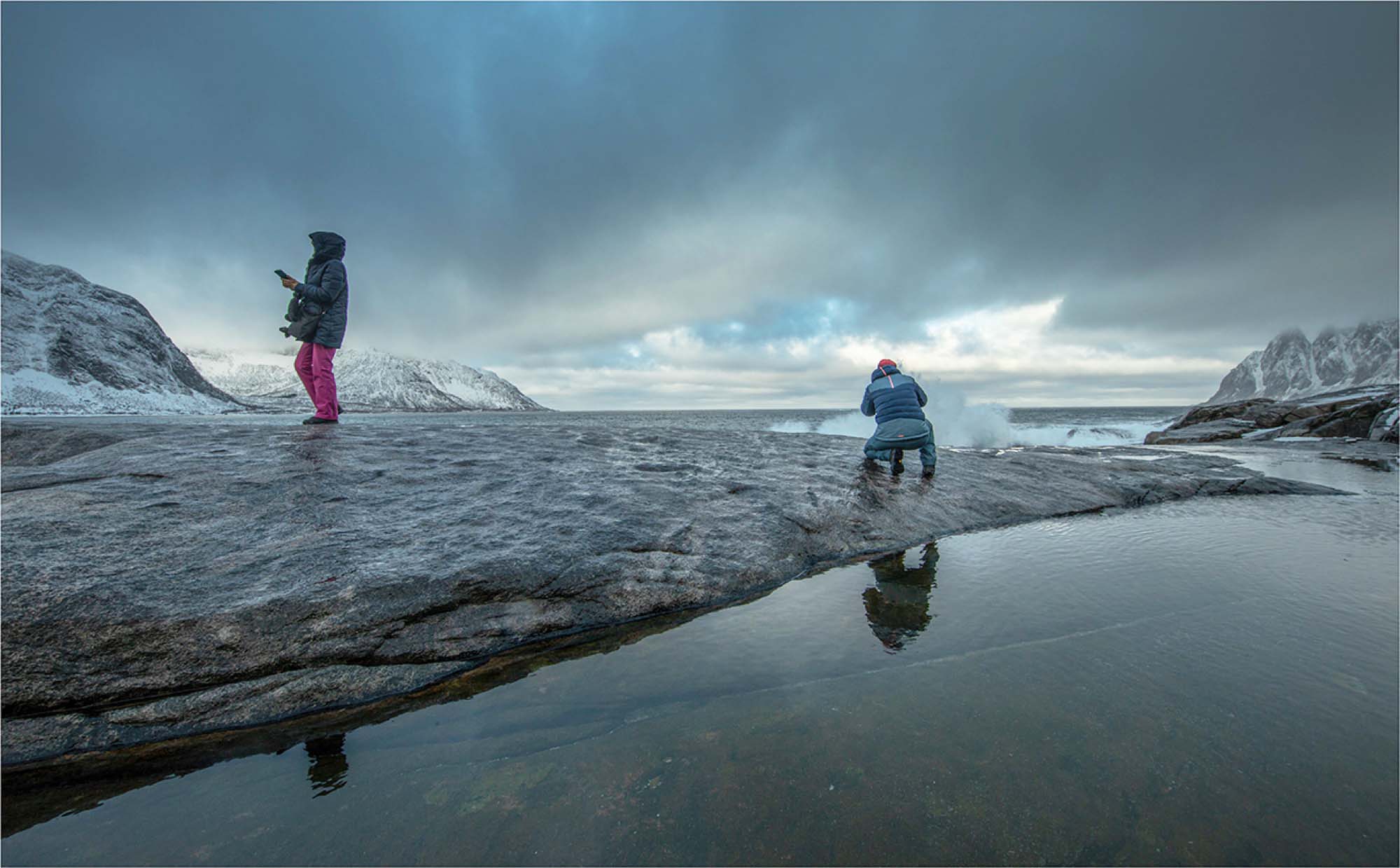 2020-4-9-OH-Robert Schwendemann- Norwegen Tungeneset rechts die Teufelszähne