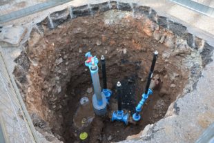 Streckenschieber und Hydranten in Abend- und Nachtschicht erneuert