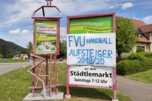 2020-5-6-ZE-UH-Verein-FVU Handball-Aufstieg-01_Ortseingang