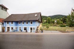 2020-6-9-NO-kal- s Blaue Hus KollektivzzvkMG8A4486b