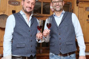 2020-6-9-NO-kal- s Blaue Hus KollektivzzvkMG8A4588b