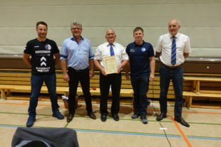 FVU zieht Hut vor Dieter Heitzmann