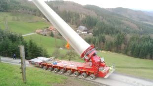 16 Großtransporte rollen durch Zell a. H.