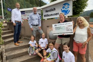 2020-7-27-ZE-LR-Mathias Hug-Volksbank-Spendenübergabe TCZ-IMG_3464