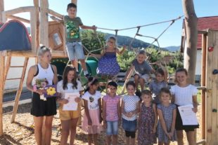 2020-9-11-GB-Kiga Wirbelwind-Marta-Schanzenbach-Gymnasium-Praktikanten-Abschlussfoto