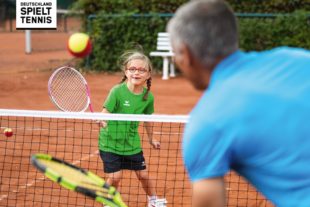 2020-9-14-NO-TCN-Jugend-Wintertraining in Zell-200912 PR SCHP am 16.09.20 DST_Key_Visual_GIRL_CARSTEN