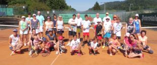 Viel Spaß für Groß und Klein beim Mixed-Turnier des Zeller Tennisclubs