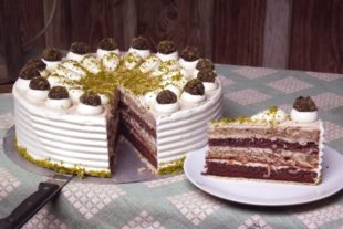 2020-9-25-NO-Tourist Info- Moospfafftorte_Presse