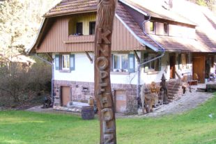 2020-9-4-ZE-Manfred Oestreich-Schwarz Gustl 200314e