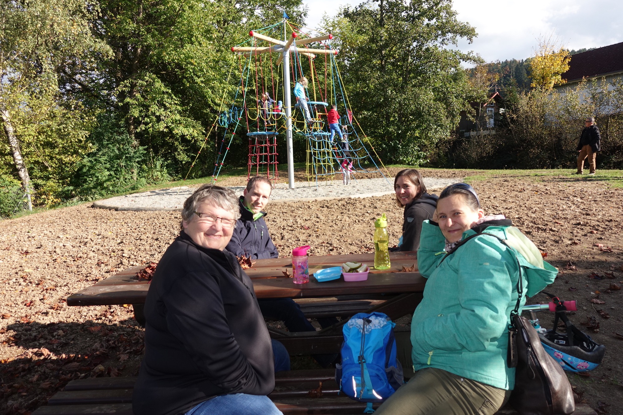 2020-10-23-ZE-UH-hpw-Vogelnester überm Buchenfeld-Spielplatz Buchenfeld (19)