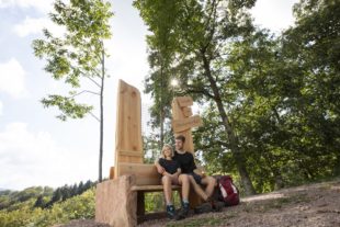 2020-10-9-OH-Tourist-Info-AugenBlick-Runde-Schlösslebank -Verliebt in Oberharmersbach