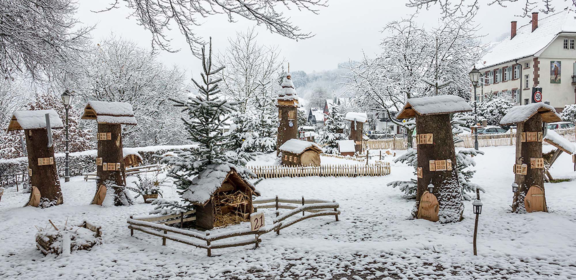 2020-11-18-OH-Tourist-Info-Weihnachtsfreuden 2020-Auch das Hademar Adventsdorf kann 2020 wieder besucht werden
