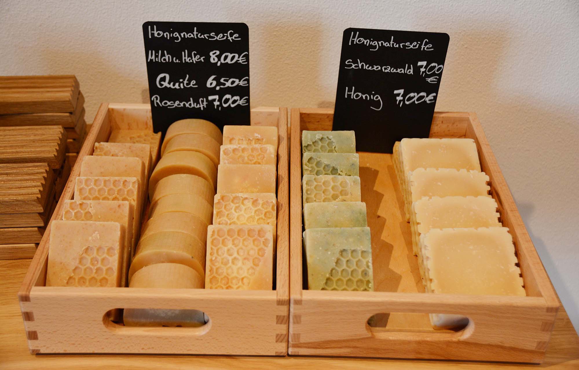 2020-11-25-ZE-UE-hps-Bienenmartin Imkerei Eröffnung-DSC_7842 2