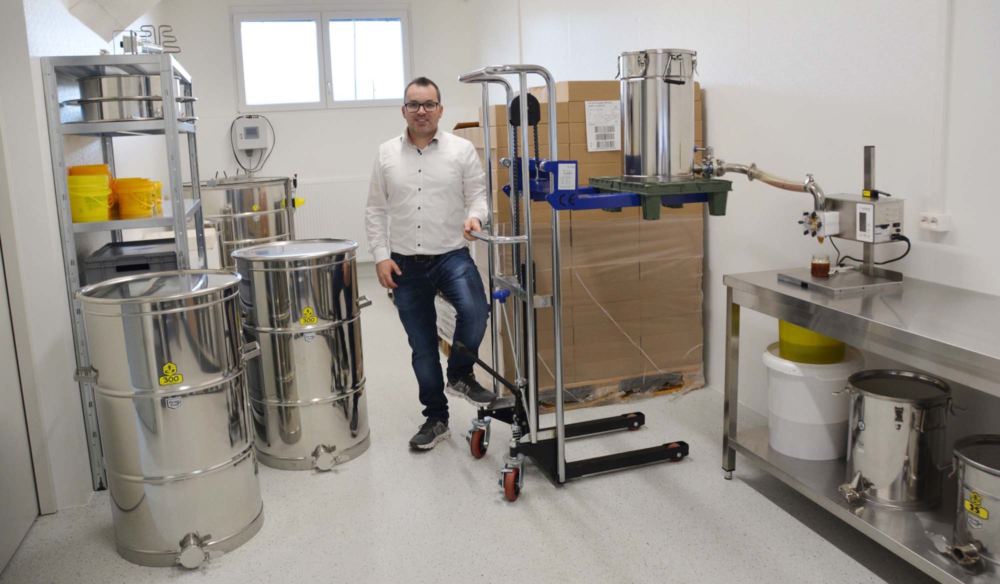 2020-11-25-ZE-UE-hps-Bienenmartin Imkerei Eröffnung-DSC_7848 2