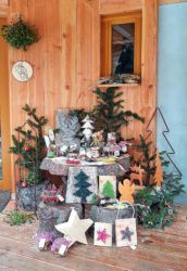 Weihnachtsdeko, Plätzchen und Linzertorte für Emely