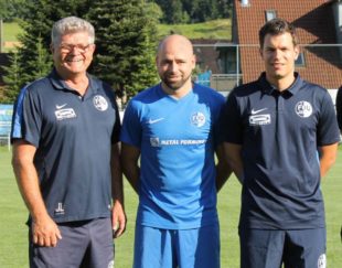 Jochen Fischer auch nächste Saison Cheftrainer beim FVU