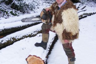 2021-2-26-ZE-Manfred Oestreich-Der Schwarzwald-Waldarbeiter Schaffell 210127