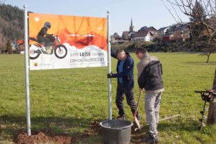 2021-3-10-OH-kal-Schild Motorradlärm-zvkIMG_4359b