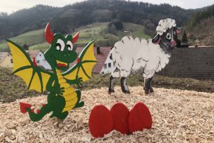 2021-3-12-NO-Touristen-Info-Osterweg-Was macht Nordi bei den Schafen