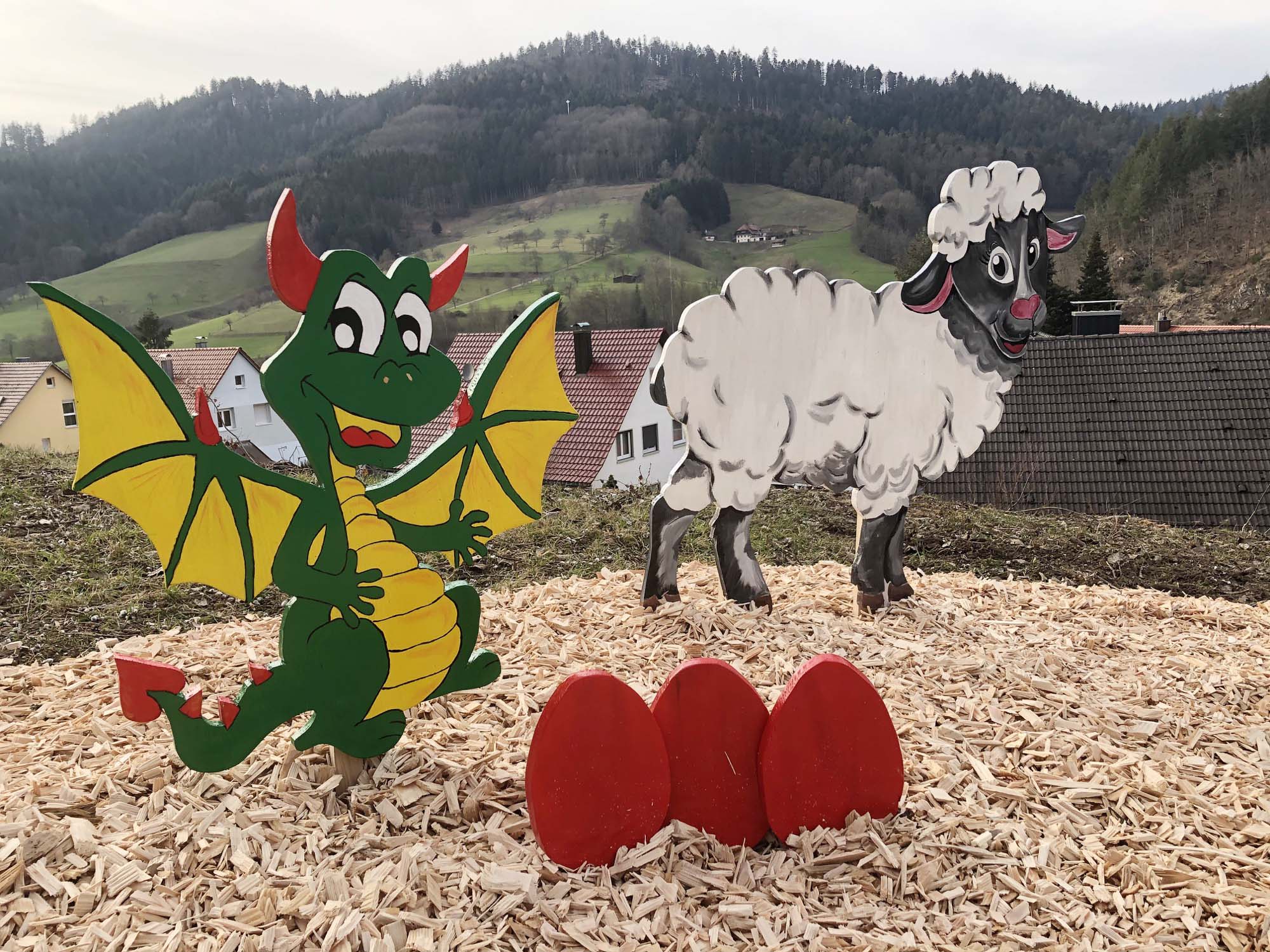 2021-3-12-NO-Touristen-Info-Osterweg-Was macht Nordi bei den Schafen