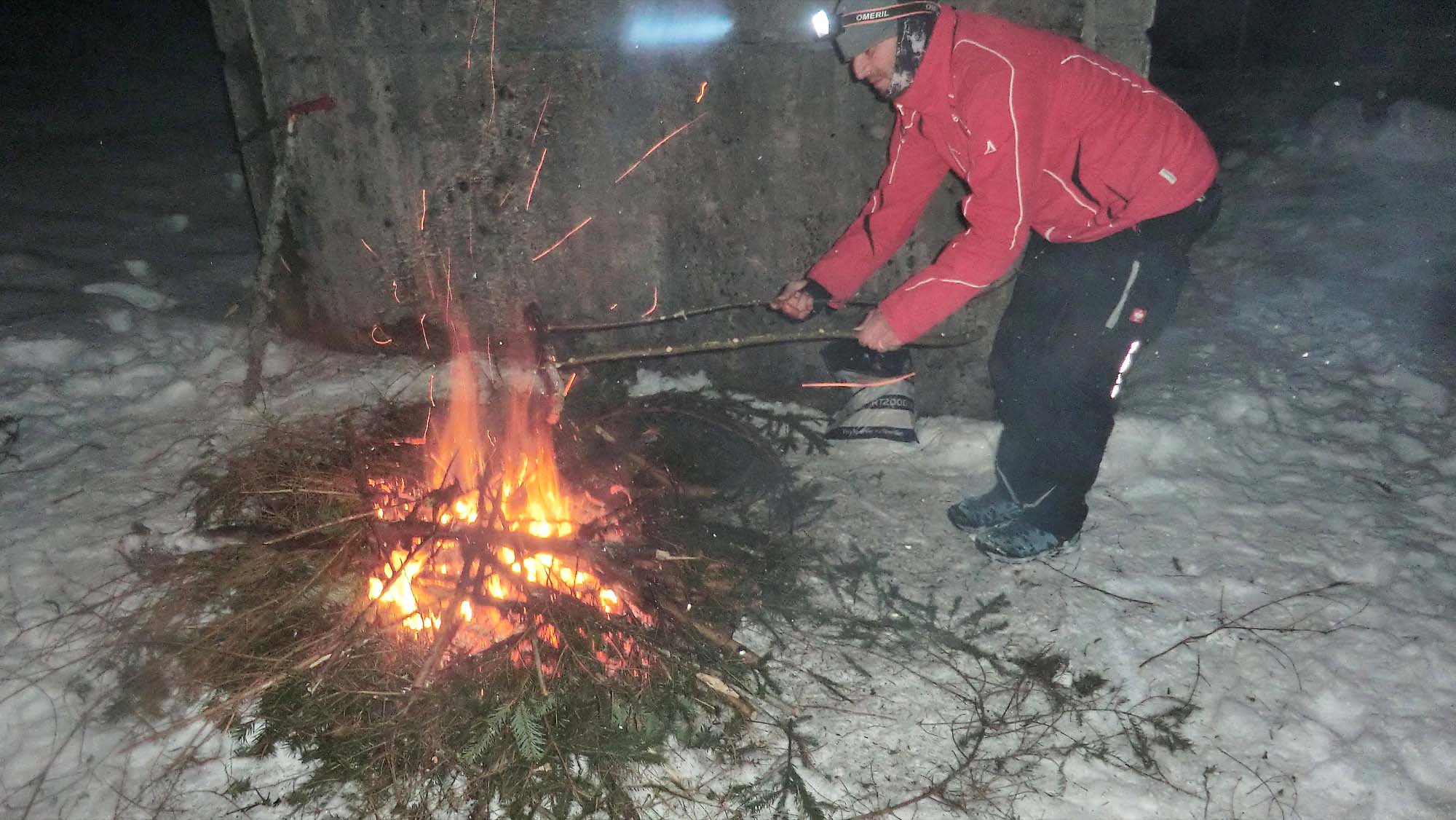 2021-3-26-NO-Dieter Junker-Survival Challenge-05_Abendessen