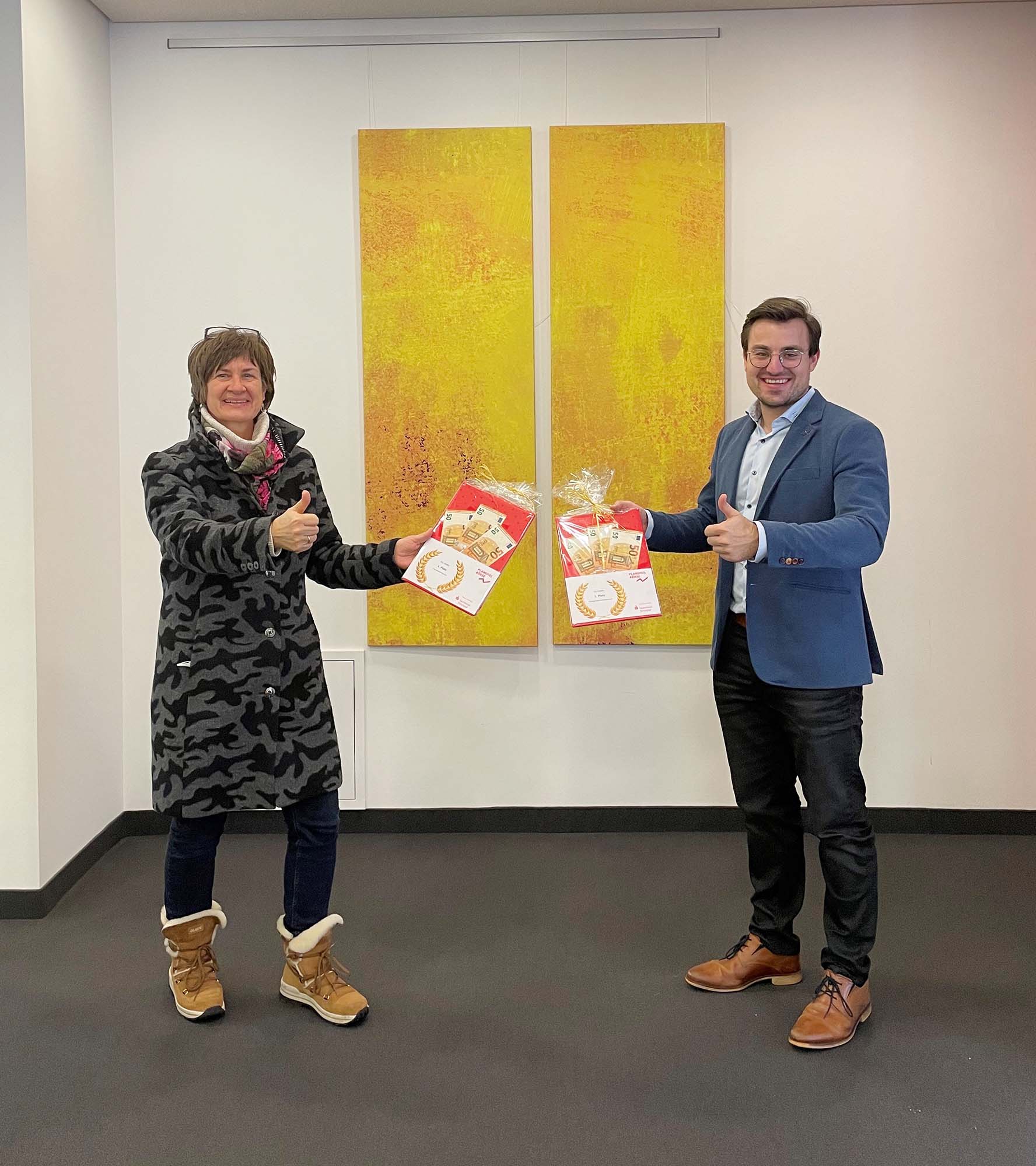 2021-3-3-Kinzigtal- Sparkasse-Planspiel Börse- Gretel Lehmann-Schilowsky und Stefan Pfaff