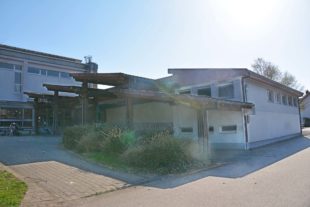 Ein neues Dach für die Grundschule