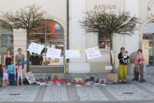 2021-4-1-BI-vo-Kinderschuhprotest DSCF6279color_