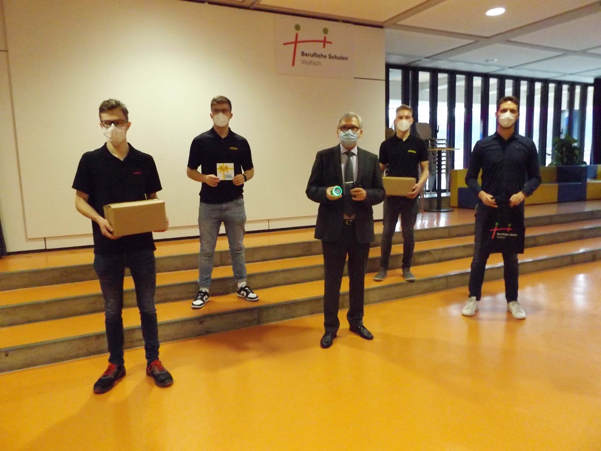 2021-4-1-WOL-Berufliche Schulen-Spende-CO2 Messgerät Vega
