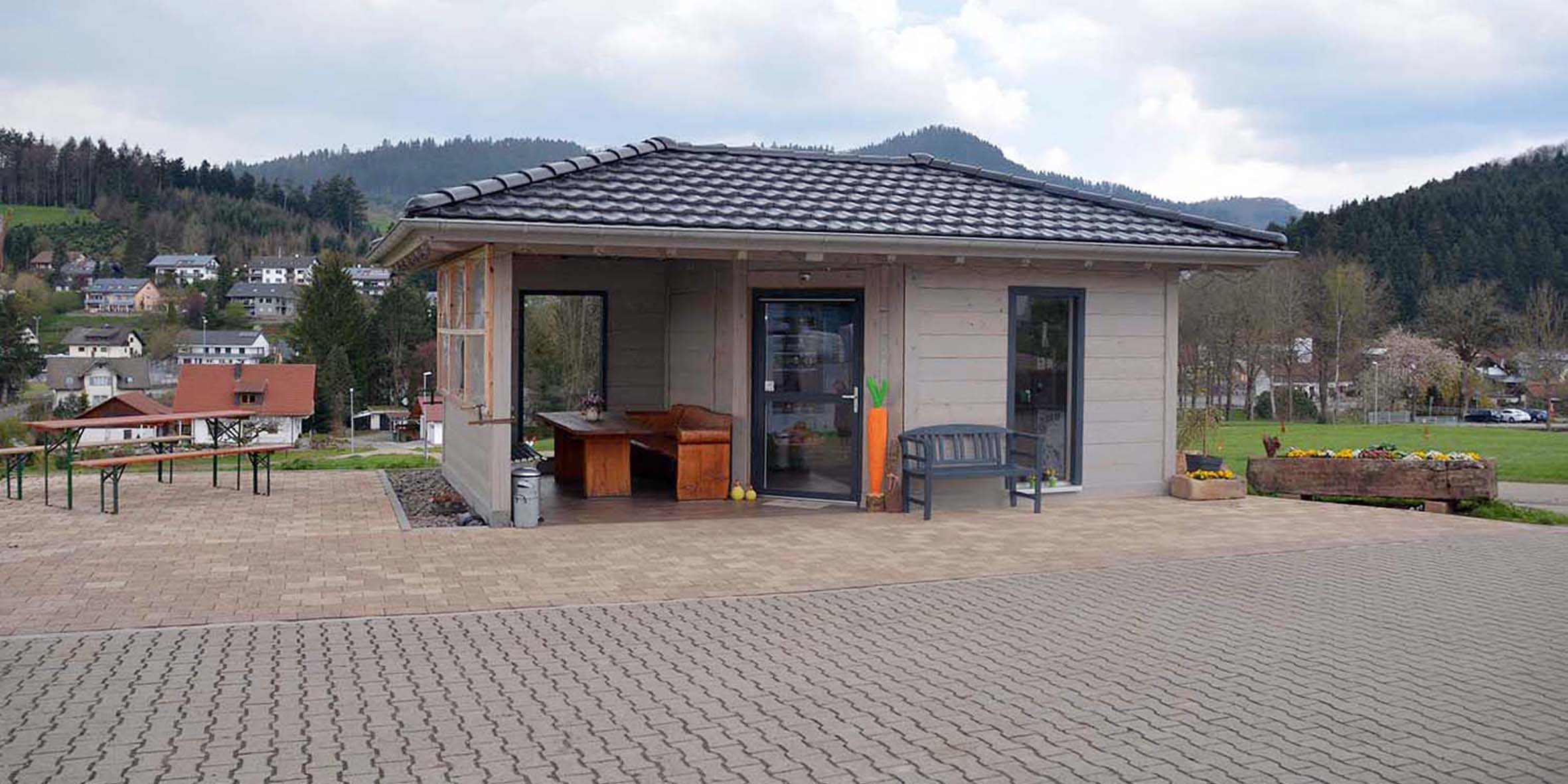 2021-4-14-ZE-UH-hps-Corinnas Hofladen-DSC_9358 2_k