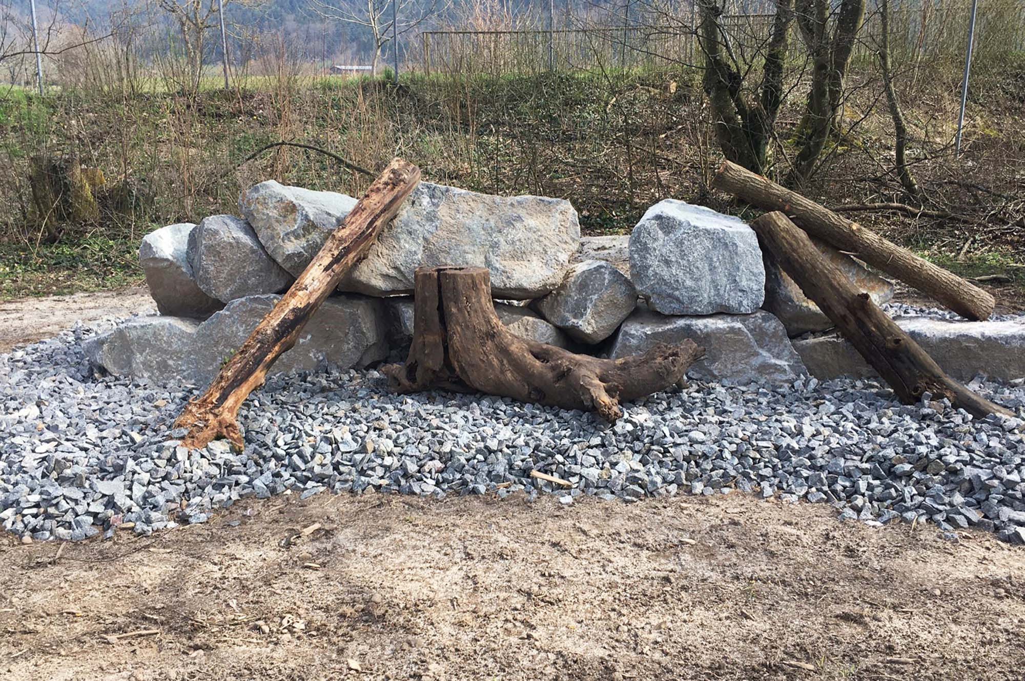 2021-4-23-Landratsamt Ortenaukreis-Blühender Rastplatz_Steinholz