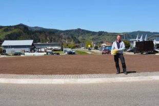 2021-4-27-BI-hps-Gemeinde Bienenwiese Kreisverkehr Dirk Weise-DSC_9481 2