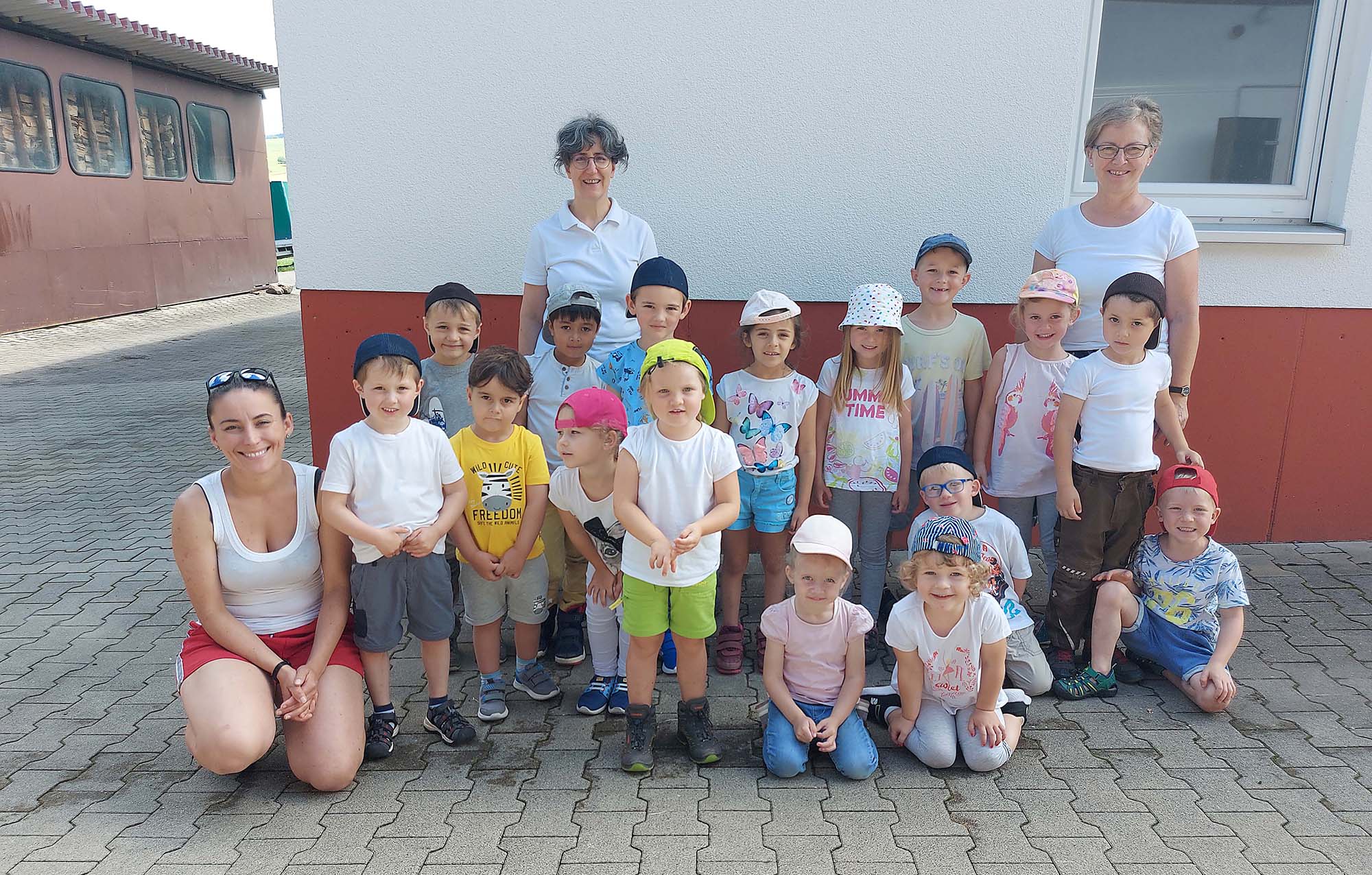 2021-6-30-ZE-Kiga Kleine Wolke-Imkerei Waidele-20210623_112715