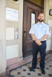 Polizeihauptkommissar Björn Krugielka ist der neue Leiter des Polizeipostens Zell a. H.