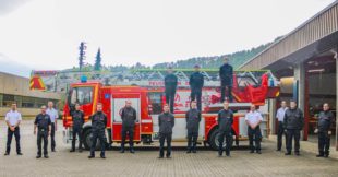 Elf Mitglieder der Stadt-Feuerwehr schließen Grundausbildung ab