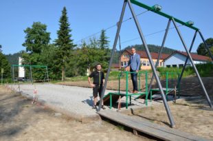 Doppelseilbahn auf dem Stadtpark-Spielplatz ist ein neues Highlight