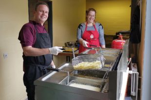 2021-7-7-NO-Oliver Vollmer- Hähnchenverkauf IMG_20210704_110117