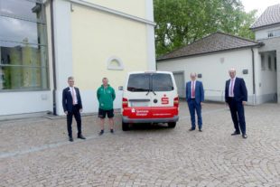 2021-7-9-BI-PB-DJK-Sparkasse-Bus-Carlo Carosi (von links), Michael Wunderlich, Sebastian Lebek, Martin Seidel