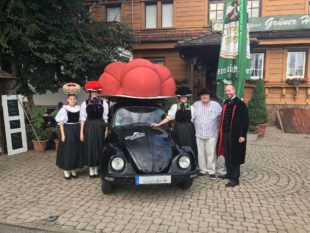 Bollenhut-Auto kam für die Kegler und Bowler