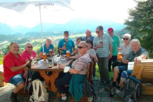 2021-8-11-NO-DAV-Karwendel-Wanderwoche-Blick von der Maxhütte auf Wallgau und Krün_02