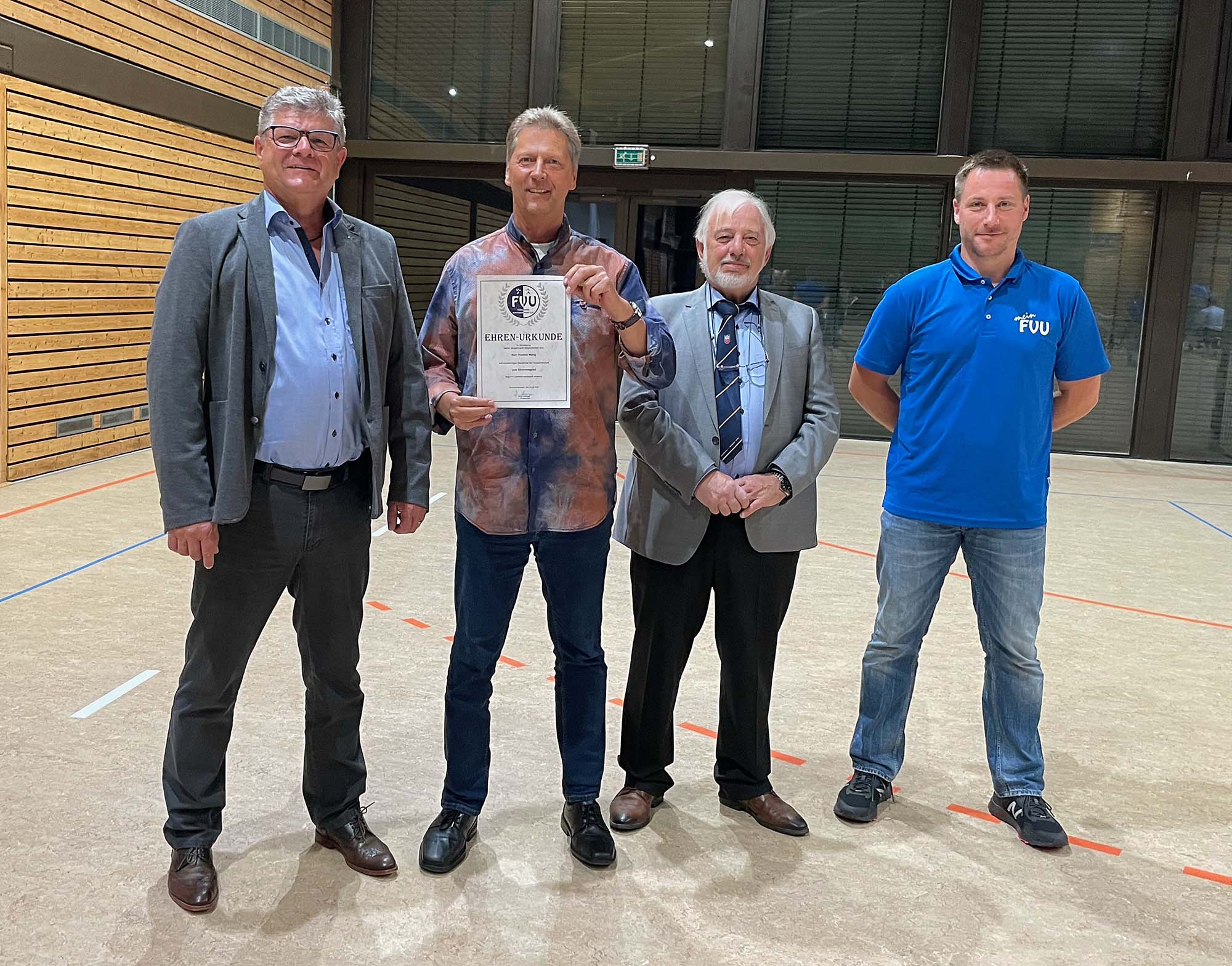 2021-8-13-UH-hpw-FVU_Ehrenmitglied