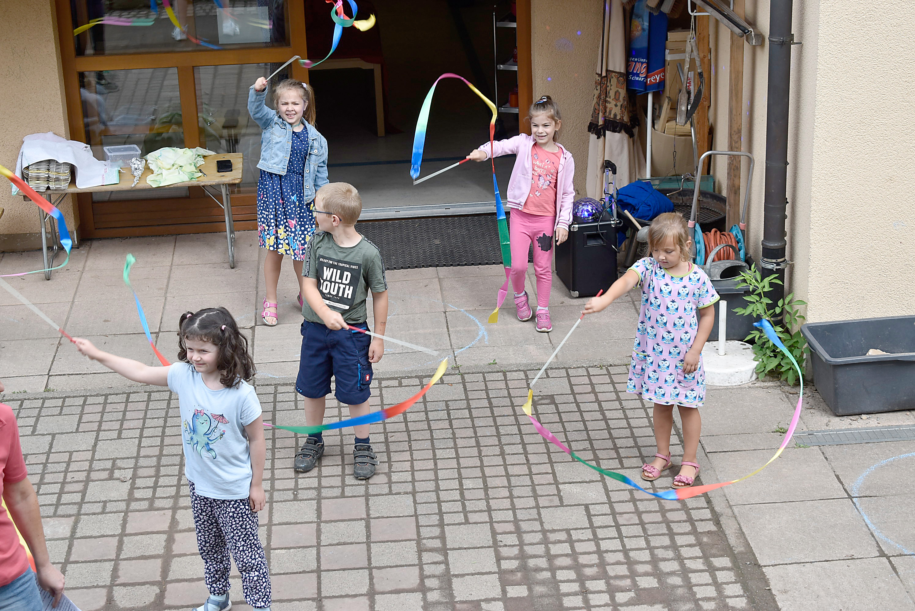 2021-8-18-NO-Andrea Neumaier-Kiga-Schulfüchse verlassen Bau- Bild 2